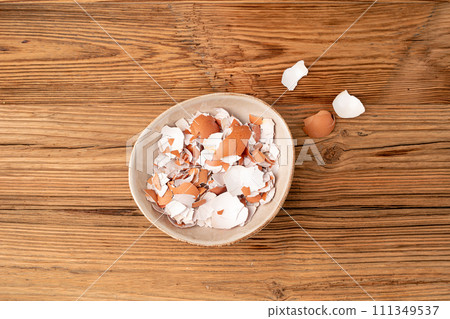 Broken Egg Shell, Crushed Eggshell, Calcium Supplement, Cracked Eggshells, Compost Ingredient 111349537