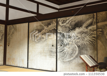 大德寺龍元院北條室的隔扇畫《龍圖》 111350530
