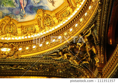 Opera in Paris 111351357