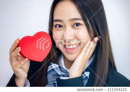 有心臟的學校女孩 111354222