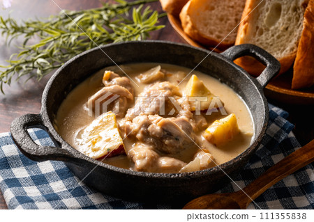 Popular Georgian dish Shkmerli Popular Georgian dish Shkmerli 111355838