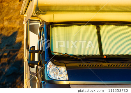 Motorhome with thermal screen blind 111358780