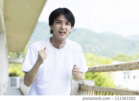 Men high school students shout 111363302