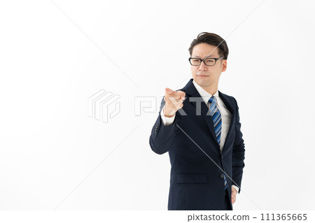 一個指向的商人 111365665