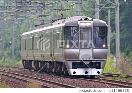 Hakodate Main Line Kitahiroshima-Uenopporo JR Hokkaido 785 series NE-3 formation (Sapporo) Suzuran 111366278