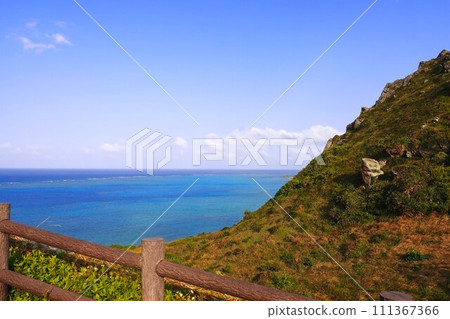 從沖繩縣石垣島平久岬燈塔看到的風景 111367366