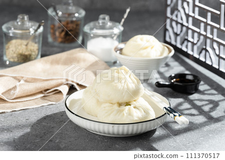 steamed stuffed bun steamed stuffed bun 111370517