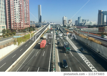 Ariake Junction on the Metropolitan Expressway 111373803