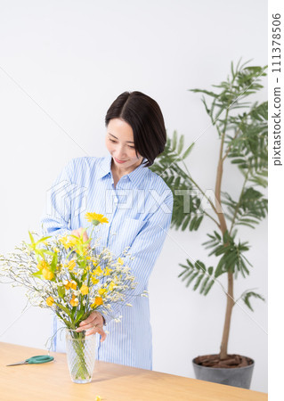 種花的女人 111378506