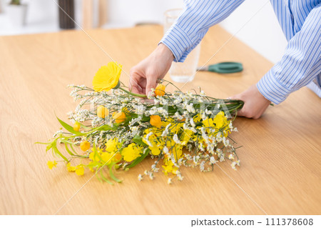 手邊插花 111378608