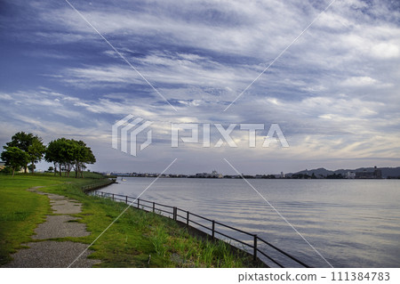 多哥湖早晨 111384783