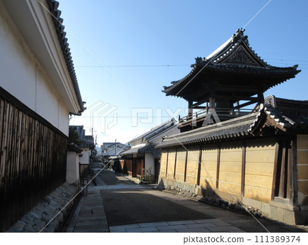 Cityscape of Tondabayashi Temple Uchimachi 111389374