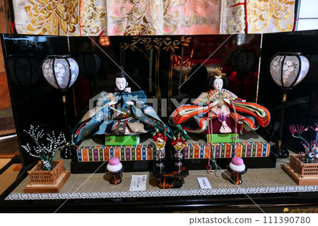 Luxurious Heisei Hina dolls from Ichinokura House in Morioka City, Iwate Prefecture Luxurious Heisei Hina dolls from Ichinokura House in Morioka City, Iwate Prefecture 111390780