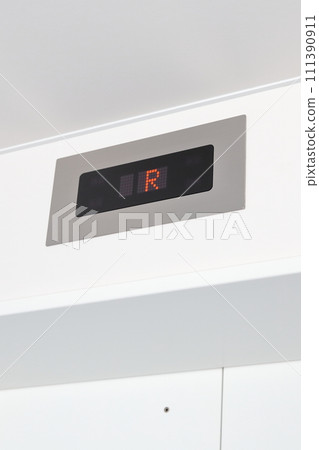 「R層」電梯天台顯示屏 「R層」電梯天台顯示屏 111390911