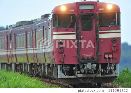 高山本線 西富山船中坂 JR 西日本 機波 47-1029(富山) 高山本線 西富山船中坂 JR 西日本 機波 47-1029(富山) 111391822