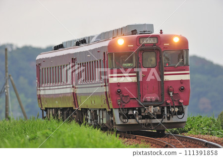 Takayama Main Line Nishi-Toyama-Funakausaka JR West Kiha 58-1114 + Kiha 28-2346 (Toyama) Takayama Main Line Nishi-Toyama-Funakausaka JR West Kiha 58-1114 + Kiha 28-2346 (Toyama) 111391858