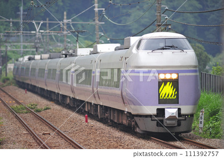 中央本線高尾相模湖 JR 東日本 E351 系 S2 編組（松本）Super Azusa 111392757