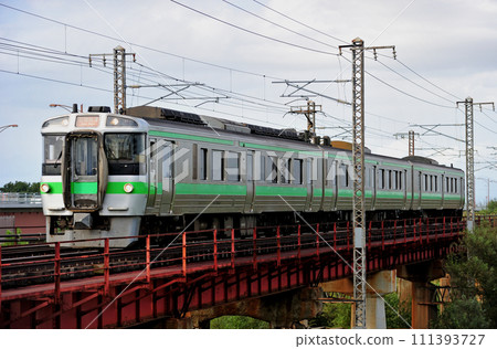 函館本線 豐幌江別 JR 北海道 721 系 F-8 編隊(札幌)區間快速 函館本線 豐幌江別 JR 北海道 721 系 F-8 編隊(札幌)區間快速 111393727