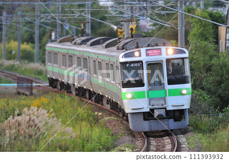 千歲線 北廣島島松 JR 北海道 721 系列 F-4103 編組(札幌)機場 千歲線 北廣島島松 JR 北海道 721 系列 F-4103 編組(札幌)機場 111393932