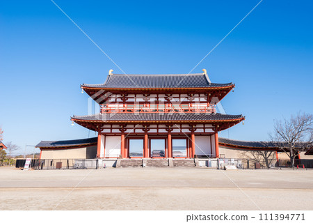 [平城宮遺址歷史公園]晴天的朱雀門 111394771