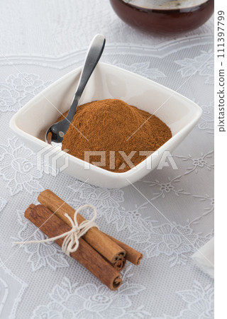 Cinnamon Cinnamon 111397799