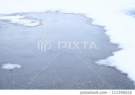 關東地區大雪、雪景、荒川河床的冬季模式 關東地區大雪、雪景、荒川河床的冬季模式 111398028