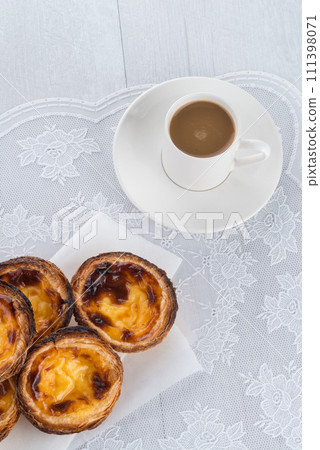 Egg tarts Egg tarts 111398071