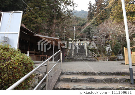 京都西部山口大神宮的靜謐景色 京都西部山口大神宮的靜謐景色 111399651