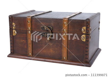 Closed antique wooden trunk Closed antique wooden trunk 111399871