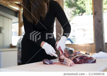 A photo of the place where meat such as game meat is processed 111400638