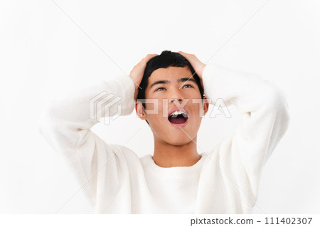國中男性休閒服裝生活風格形象 111402307