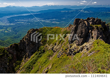 從八嶽山脈的阿彌陀山眺望大古屋嶺、諏訪湖和北阿爾卑斯山 111404641