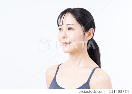 年輕女性的美麗 111408774