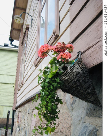 芬蘭波爾沃街角裝飾的鮮花 芬蘭波爾沃街角裝飾的鮮花 111419434