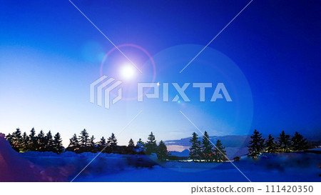 Hokkaido scenery February dawn and moon 111420350
