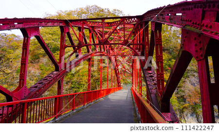大石峽生鏽的紅鐵橋 111422247