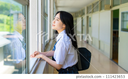 Portrait of a cute innocent actress Portrait of a cute innocent actress 111423653