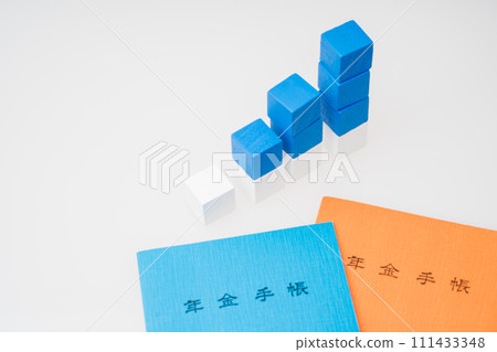 Pension notebook, national pension, welfare pension Pension notebook, national pension, welfare pension 111433348