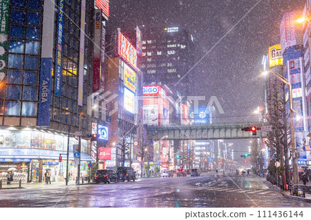 [Tokyo] Snowy Akihabara Electric Town / February 5, 2024 Heavy snow in Tokyo 111436144
