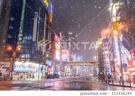 【東京】白雪皚皚的秋葉原電器街/2024年2月5日東京大雪 【東京】白雪皚皚的秋葉原電器街/2024年2月5日東京大雪 111436145