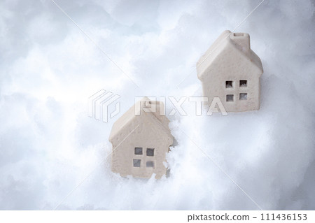 house standing in the snow house standing in the snow 111436153