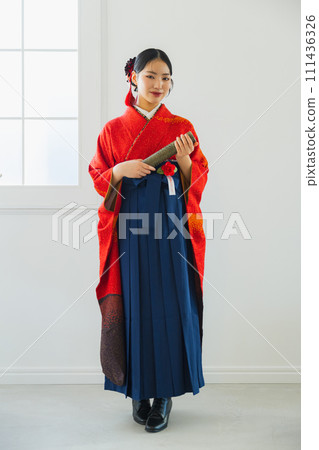 紅色長袖和袴 111436326