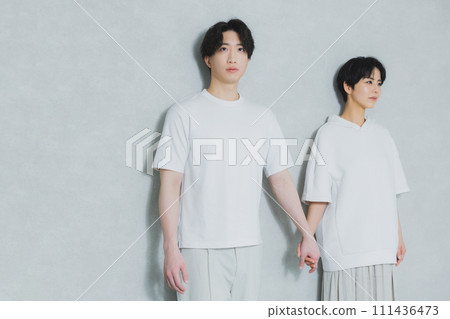 情侶擁抱 111436473