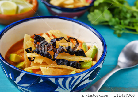 墨西哥菜 Sopa de Tortilla (Sopa Azteca) 111437306
