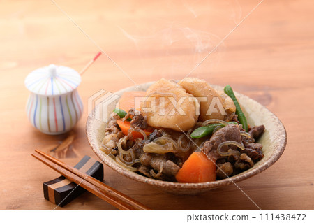 Japan's representative Japanese dish Nikujaga 111438472