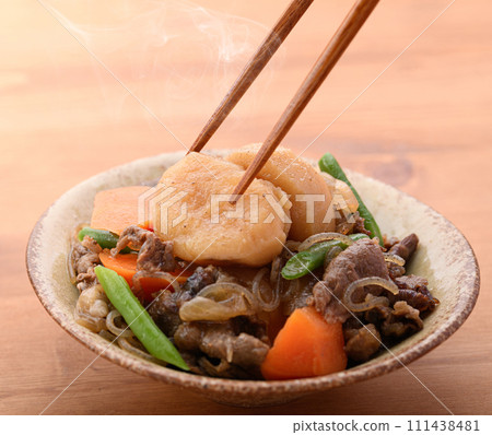 日本的代表日本料理“肉夾饃” 111438481