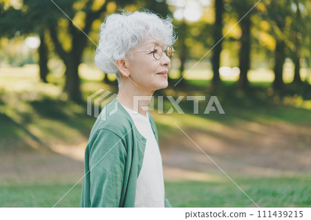 female, females, lady 111439215