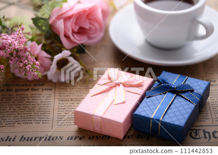 Present image material 111442853