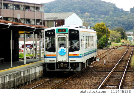 View from the train window from the Tenryu Hamanako Railway, Mikazuki Station (rail bus diesel car) 111446128