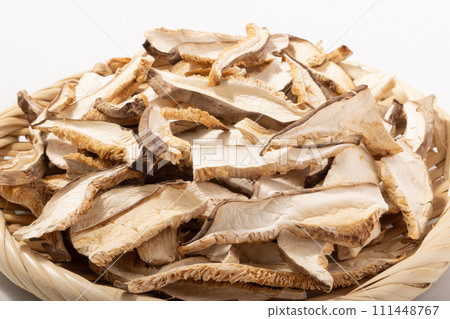 [From China] Sliced shiitake mushrooms (dried) 111448767